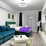 Coresi Mall Area By Glam * Brasov