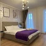 Coresi Mall Area By Glam Apartment