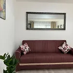 Apartment Coresi Mall Area By Glam *