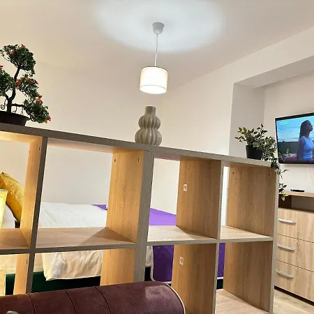 Apartman Coresi Mall Area & By Glam Brassó