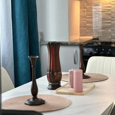 Coresi Mall Area & By Glam *