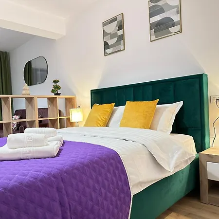 Apartment Coresi Mall Area & By Glam Brasov