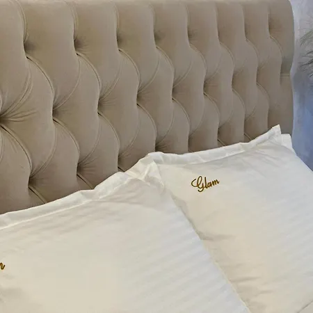 Coresi Mall Area & By Glam