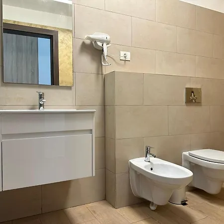 Apartman Coresi Mall Area & By Glam *