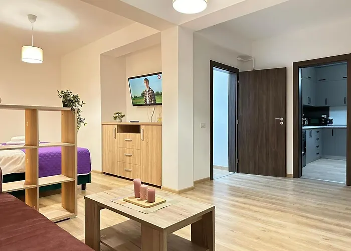 Coresi Mall Area By Glam