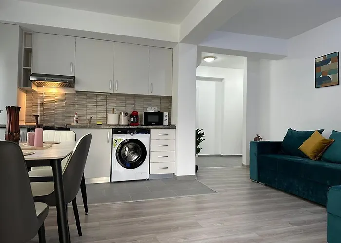 Coresi Mall Area By Glam * 布拉索夫