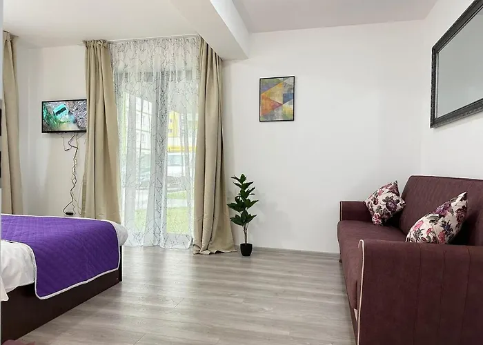 Coresi Mall Area By Glam *