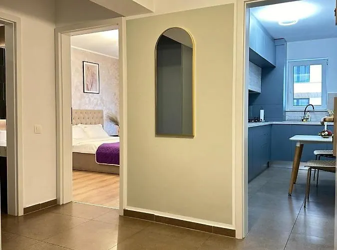 Coresi Mall Area By Glam 公寓 *