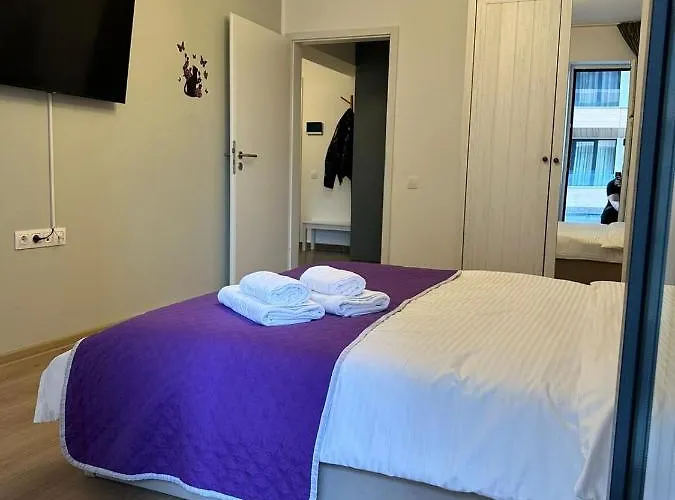 Coresi Mall Area By Glam 公寓 *