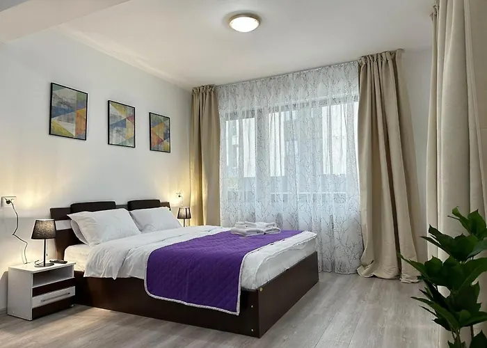 Coresi Mall Area By Glam 公寓 *