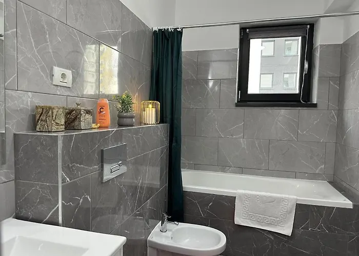 公寓 Coresi Mall Area By Glam