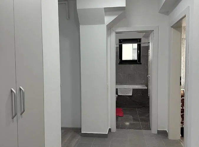 Coresi Mall Area By Glam 布拉索夫