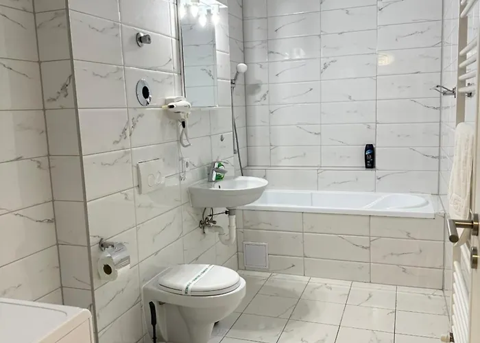 公寓 Coresi Mall Area By Glam *