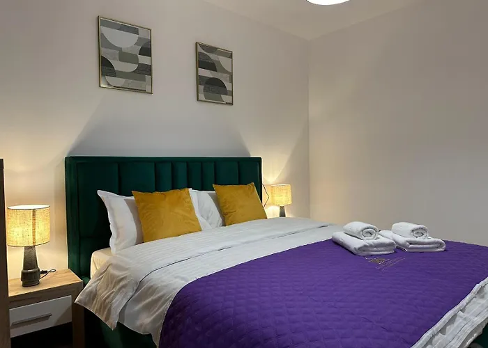 Coresi Mall Area By Glam 布拉索夫