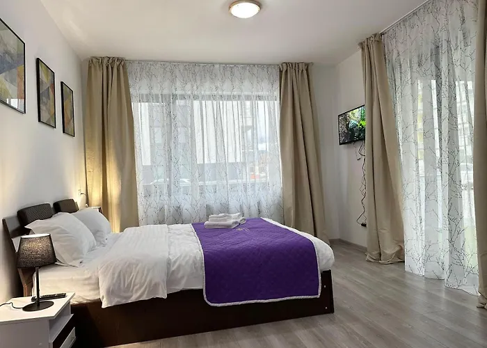 公寓 Coresi Mall Area By Glam