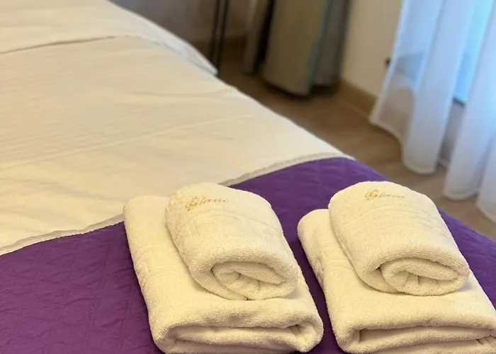 Coresi Mall Area By Glam